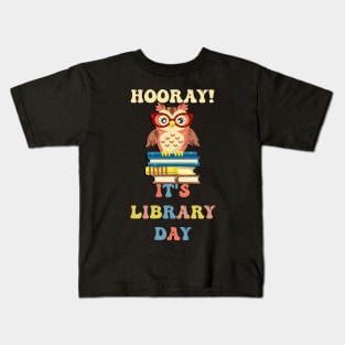 Book Lovers Gifts Hooray It's Library Day Kids T-Shirt